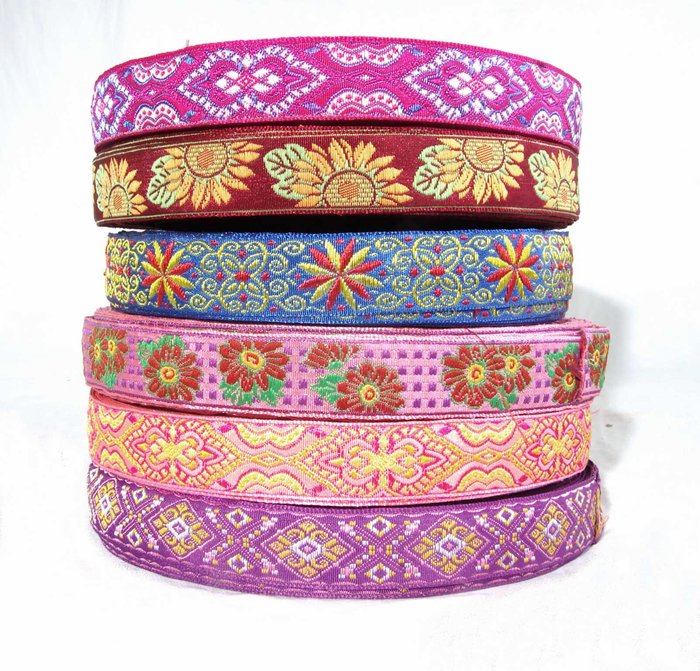 Тесьма жаккардовая, шир. 2-3 см