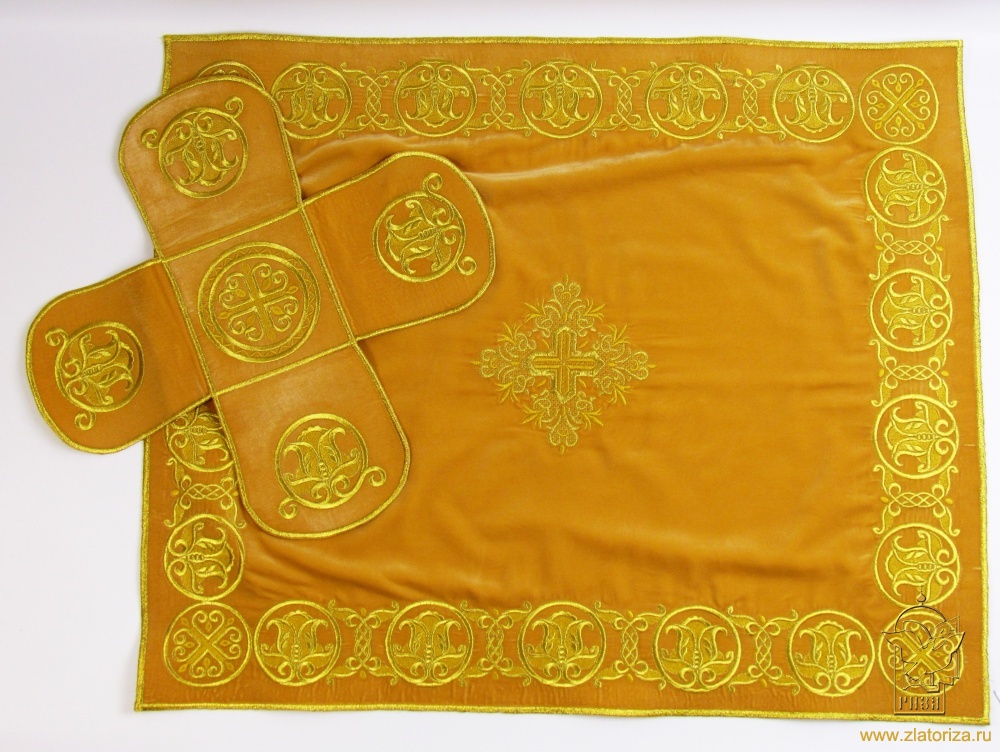 Покровцы бархат, вышитые, желтые с золотом