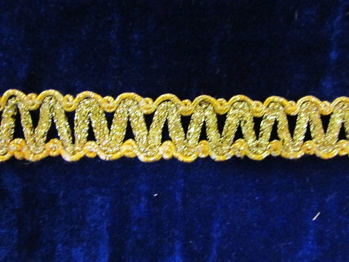 Тесьма декоративная ЗИГЗАГ, желтая с золотом