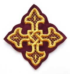 Крест 3 ВЯЗАНЫЙ, бордо с золотом,8-9 см