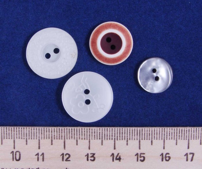 Пуговицы 4