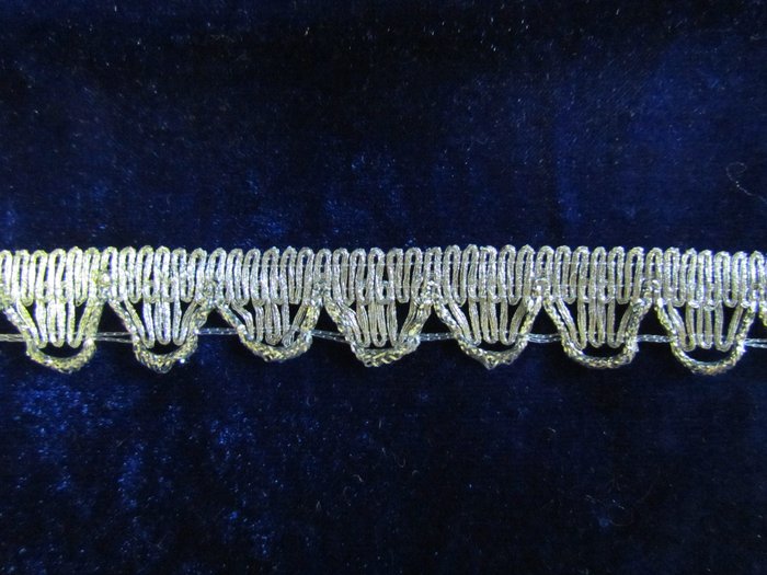 Тесьма серебро 34