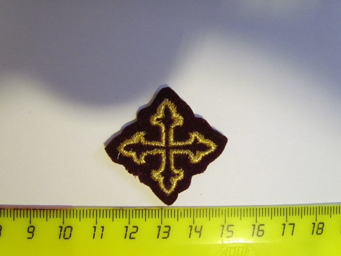 Крест 5 бордо с золотом,4-5 см