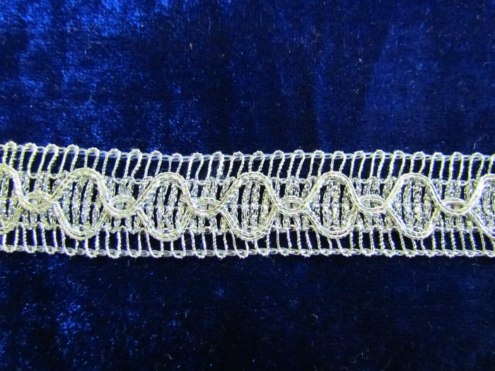 Тесьма серебро 36