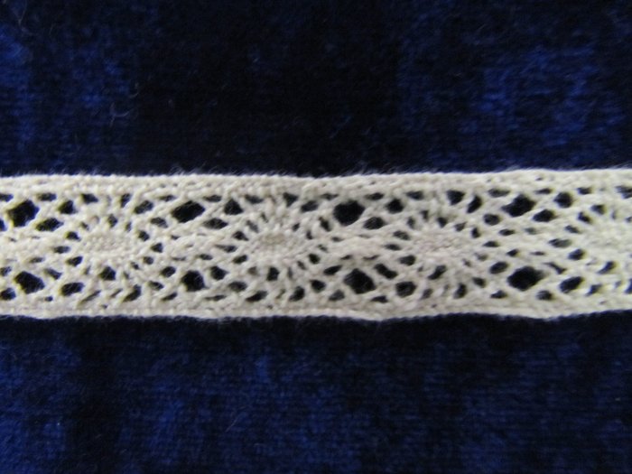 Кружево 20, плетеное