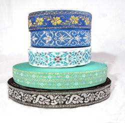 Тесьма жаккардовая, с люрексом, шир. 2-3 см