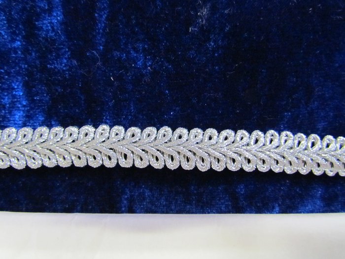 Тесьма серебро 57