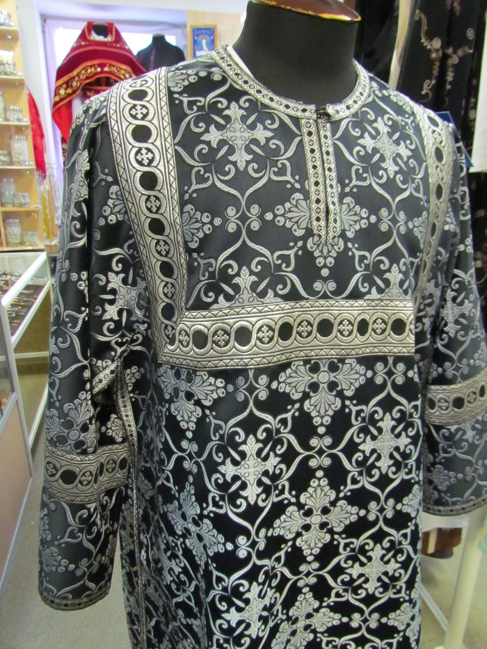 Стихарь алтарный, шелк, черный с серебром.