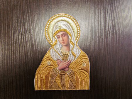 Икона Богородицы УМИЛЕНИЕ, высота 15-17 см, вышитая, золото Икона Богородицы УМИЛЕНИЕ, высота 15-17 см, вышитая, золото