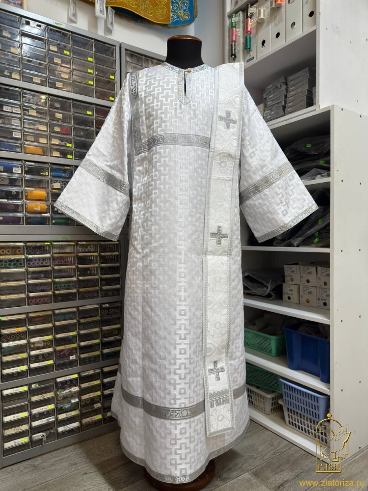 Орарь белый с золотом или с серебром, без поручей