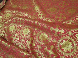 Шелк ЯРОПОЛК, красный с бордо окантовкой, с золотом, шир. 150 см, Рахманово