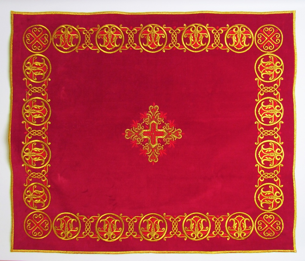 Покровцы бархат, вышитые, красные с золотом