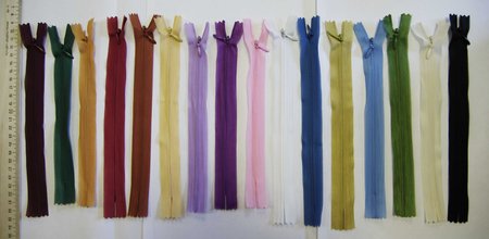 Молния 18-20 см, потайная, пластиковая, цвет-микс