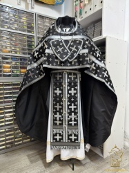 Облачение иерейское парча, черное с серебром.