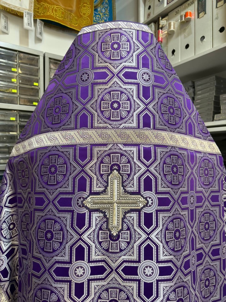 Облачение иерейское, шелк, фиолетовый с серебром.