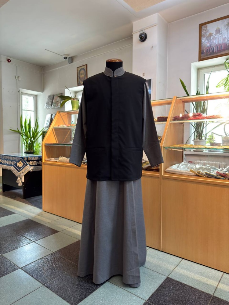 Жилетка мужская, черная, п/ш