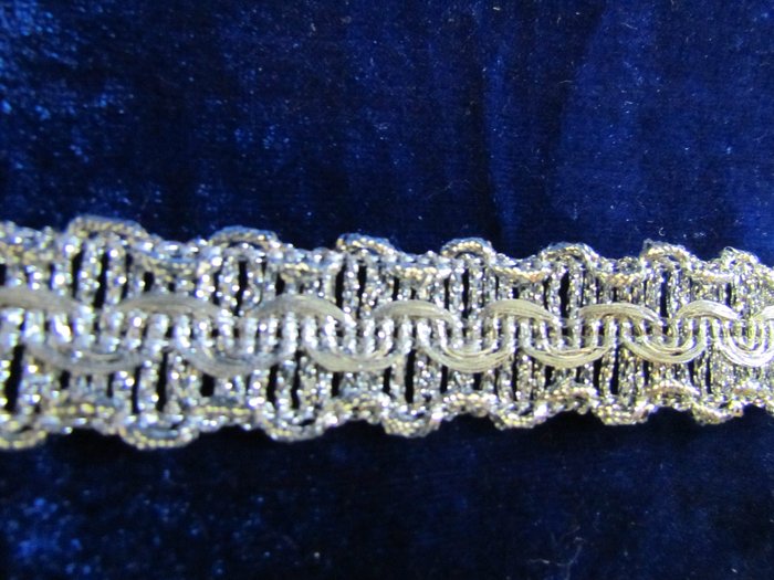 Тесьма серебро 45