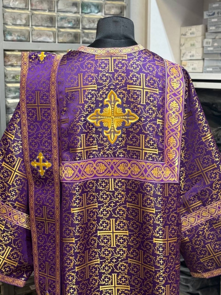 Диаконский стихарь, шелк, фиолетовый с золотом.