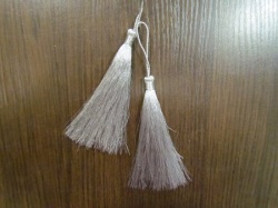 Кисть декоративная, серебро, длина 10-11 см арт. 2232, 2233 Кисть декоративная, серебро, длина 10-11 см арт. 2232, 2233