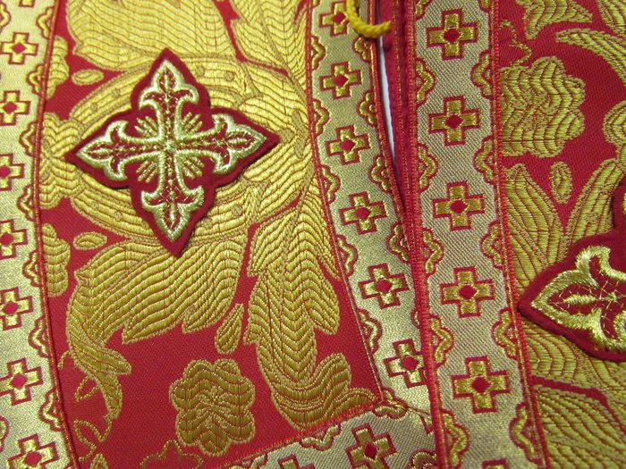 Орарь красный с золотом, шелк, с поручами