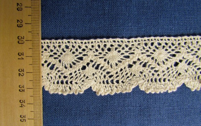 Кружево 131, плетеное