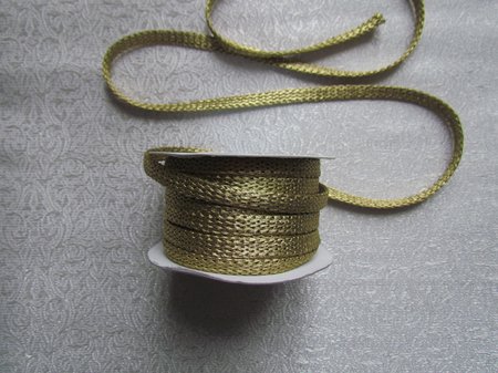 Шнур плоский, золотой, шир. 1 см, арт. Z1435, в упаковке 9 м