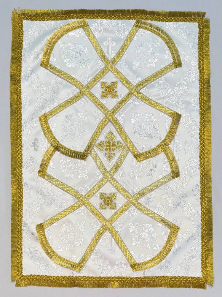 Покровцы шелк, белые с золотом Покровцы шелк, белые с золотом