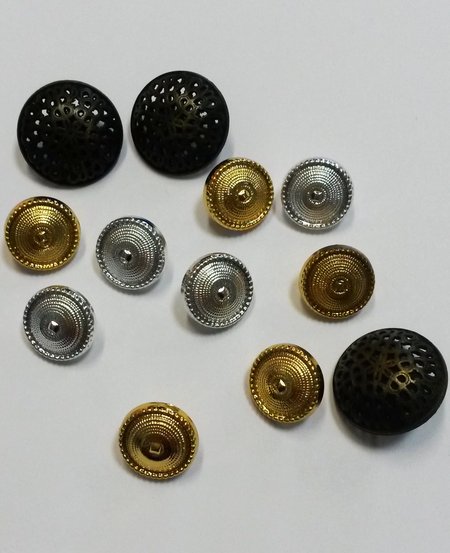 Пуговицы 13