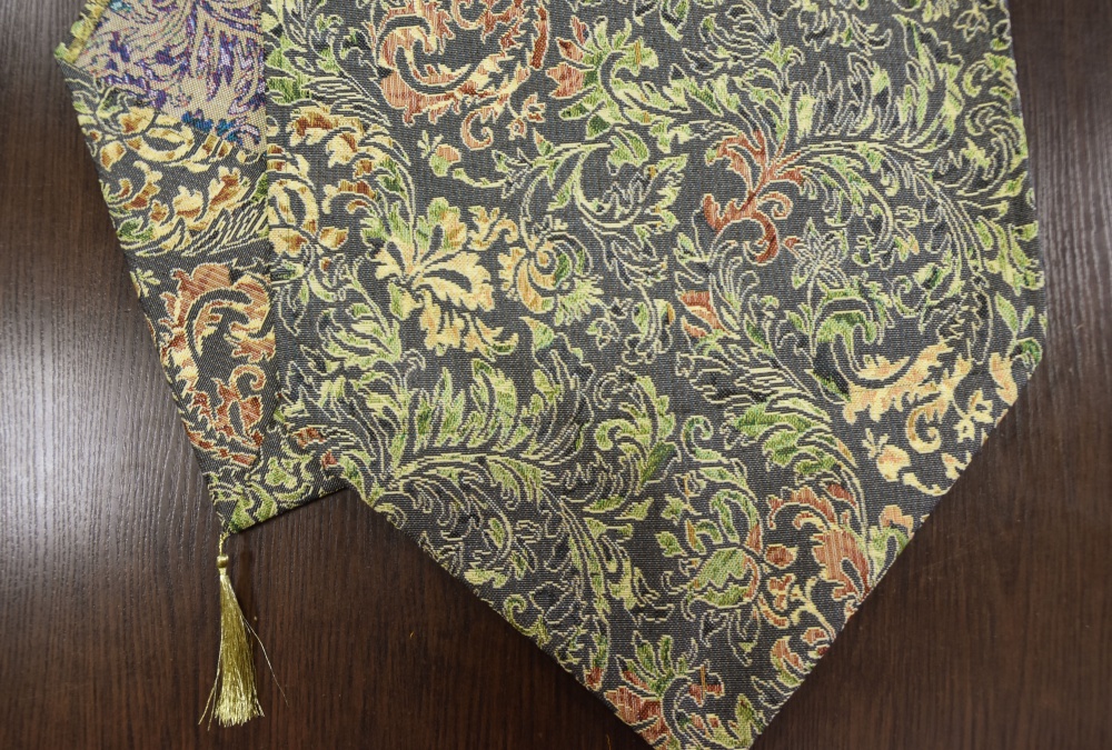 Салфетка, гобелен, 35 см х 150 см.