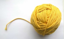 Шнур поручный желтый