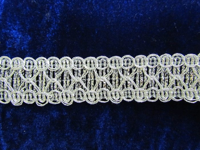 Тесьма серебро 47