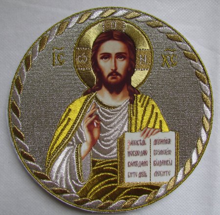 Икона Спасителя, диаметр 16,0 см, живописный лик, вышитая,