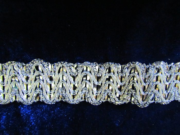 Тесьма серебро 40