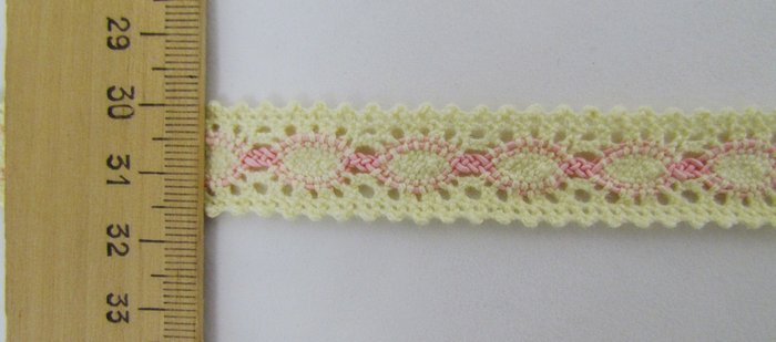 Кружево 136, плетеное, сливочно-розовое