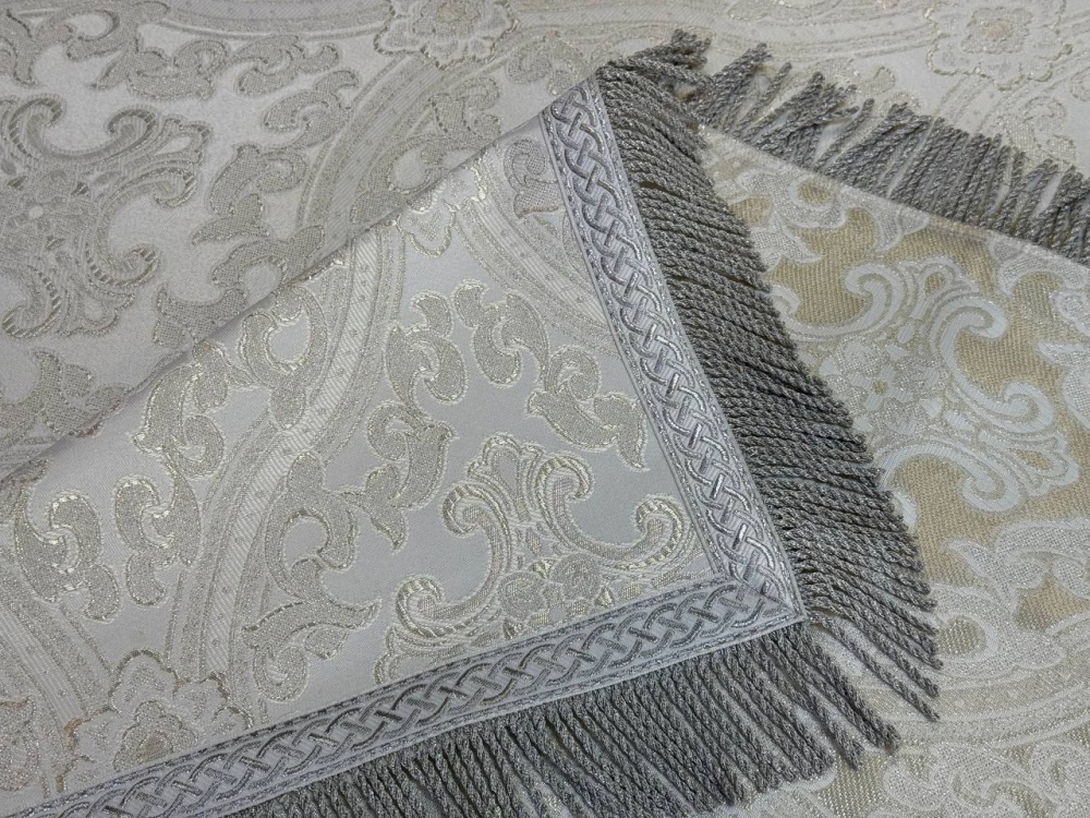 Пелена на престол 140х140, парча, белая с серебром