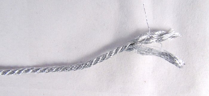 Шнур серебро, 3 мм, арт d1032, витой, 33 м в упаковке