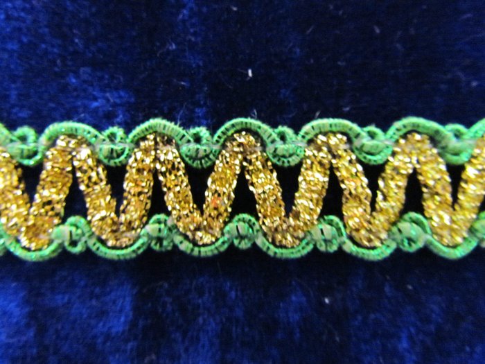 Тесьма декоративная ЗИГЗАГ, желтая с золотом