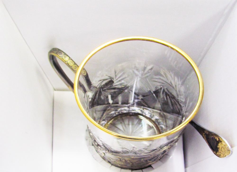 Набор для чая Петр и Феврония ( хрустальный стакан, подстаканник с ложкой - латунь )