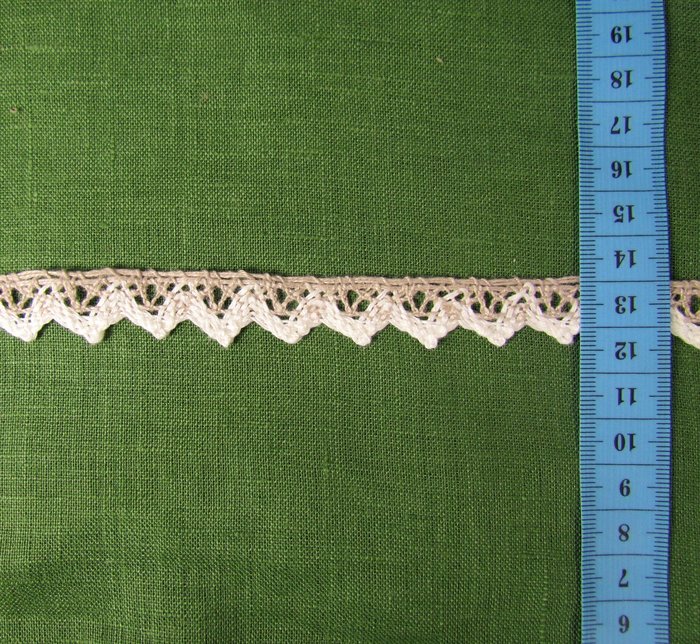 Кружево 158, плетеное, шир. 1,5 см