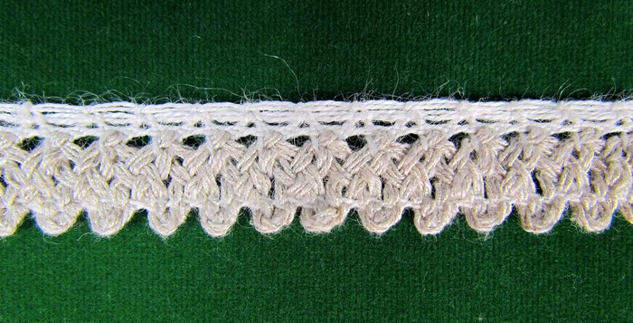 Кружево 153, плетеное, шир. 1,7 см