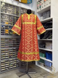 Стихарь алтарный длиной от 120 до 129 см, шелк, красный с золотом.