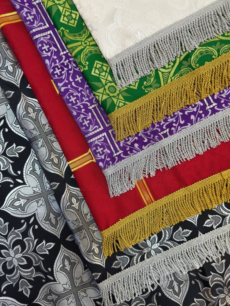 Пелена на престол/жертвенник 120 х 120, шелк церковный