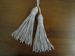 Кисть декоративная, серебро, длина 16-17 см, арт. 1953 Кисть декоративная, серебро, длина 16-17 см, арт. 1953