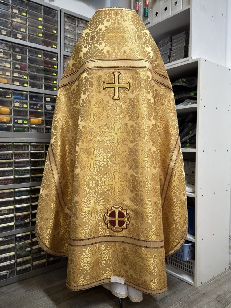 Облачение иерейское, шелк, желтый с бордо.