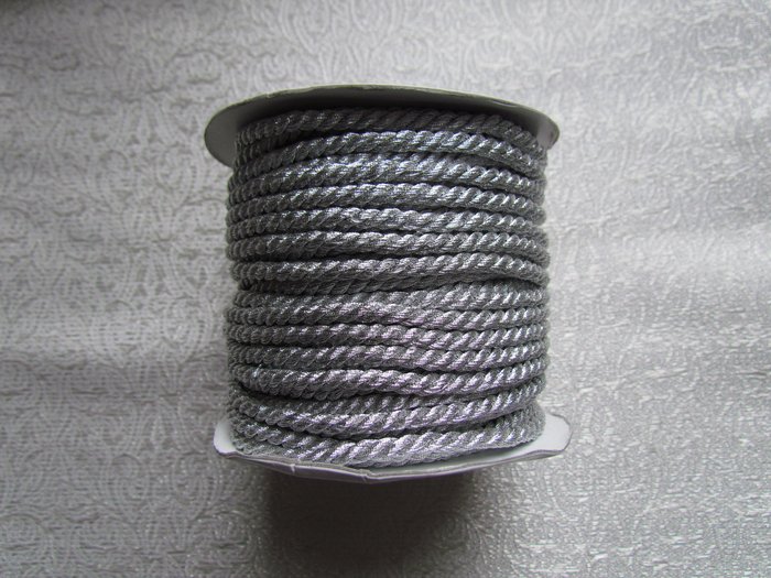Шнур серебро, металл, 4 мм, арт d1016, витой