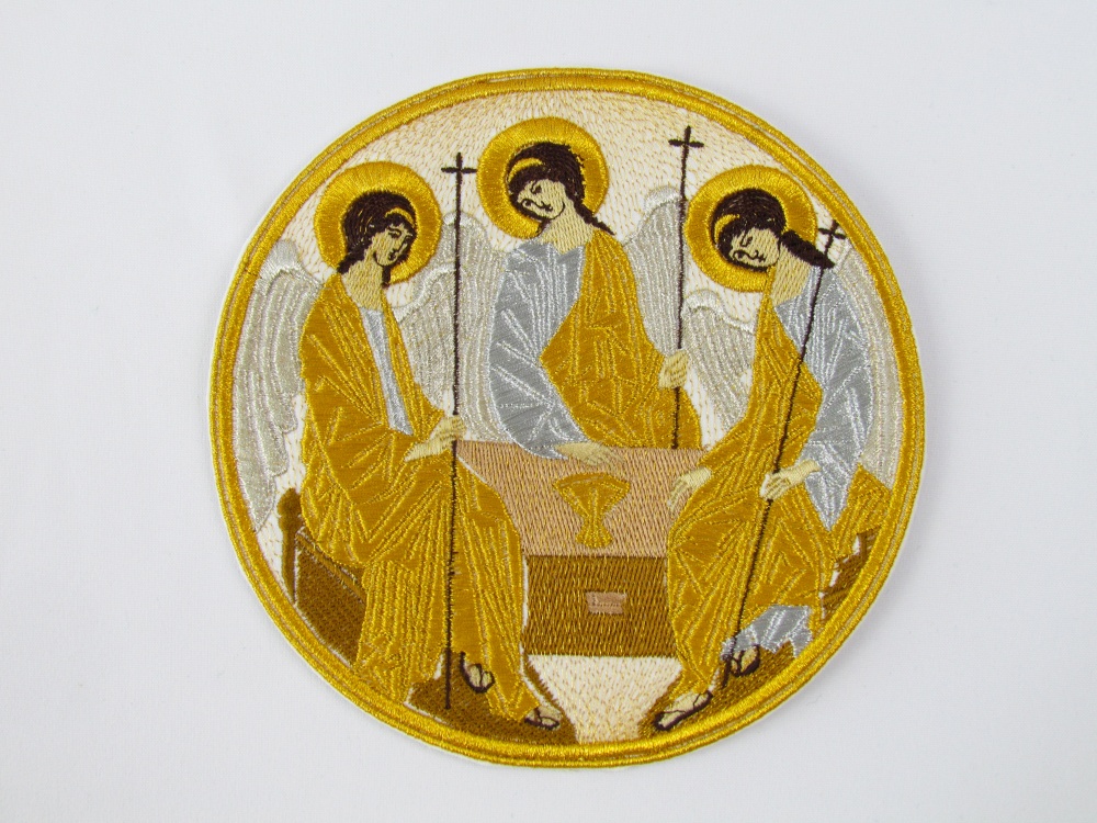 Икона Святая Троица, вышитая, диаметр 17,5 см, П Икона Святая Троица, вышитая, диаметр 17,5 см, П
