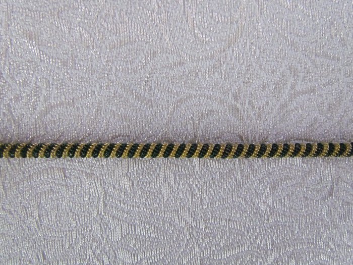 Канительный шнур зеленый с золотом