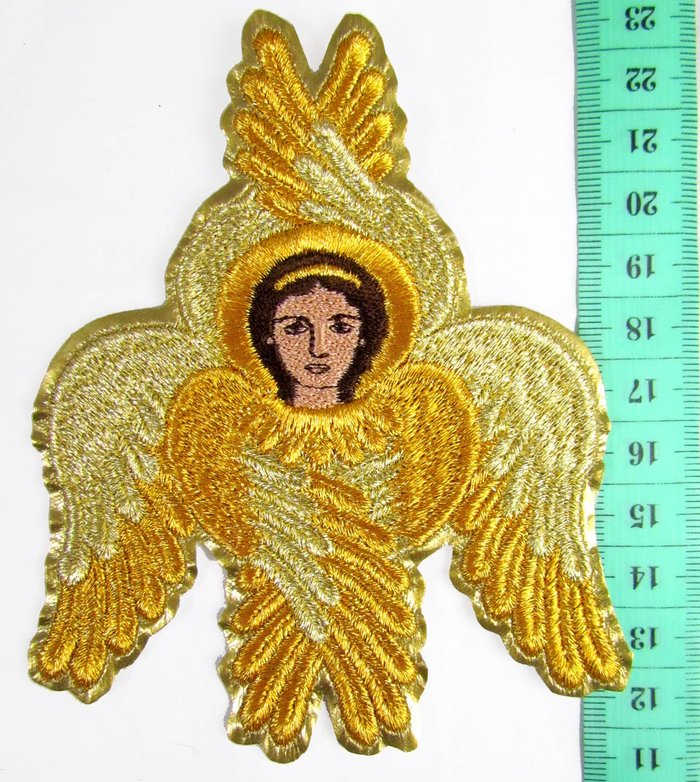 Херувим, лаке с золотом, средний, h-13-14 см