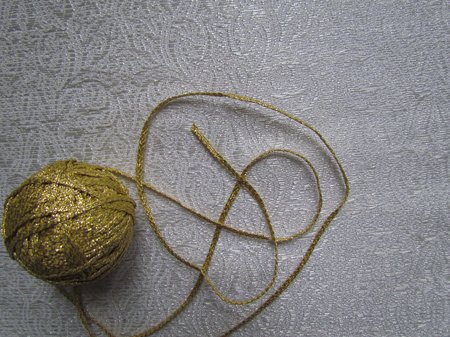 Шнур отделочный 2 мм, золотой, плоский