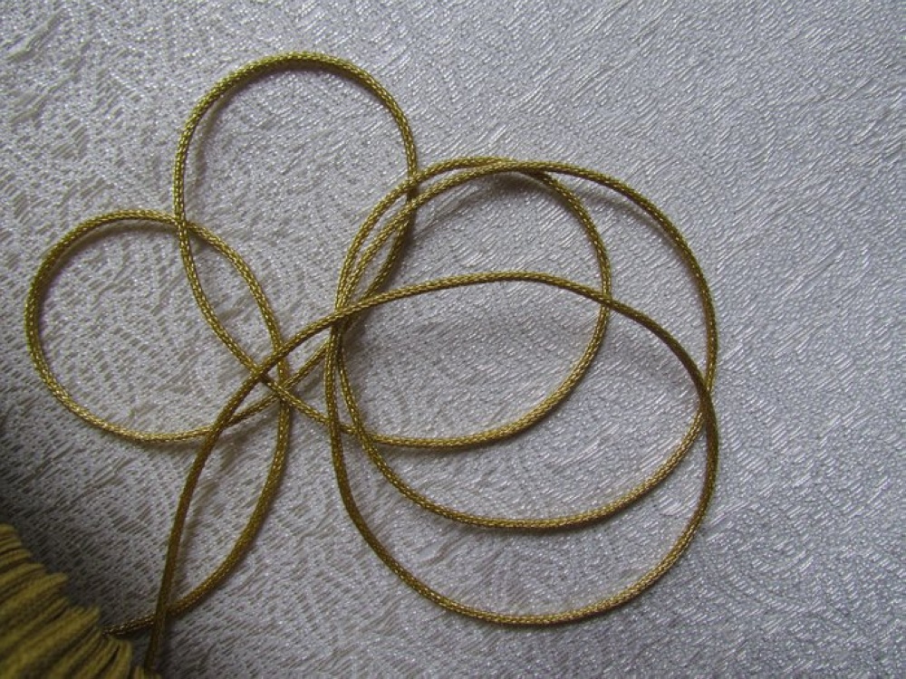 Шнур Германия 41338/2 col. 83, золото